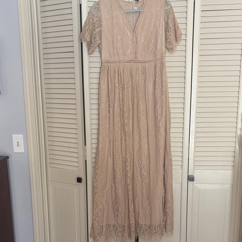 Elegant Lace Maxi Dress in Tan